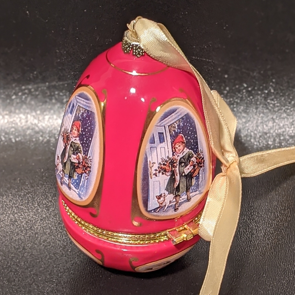 Mr Christmas Red Egg Musical Ornament Trinket